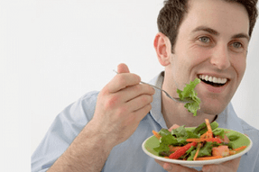 manger de la salade de légumes pendant le traitement de la prostatite